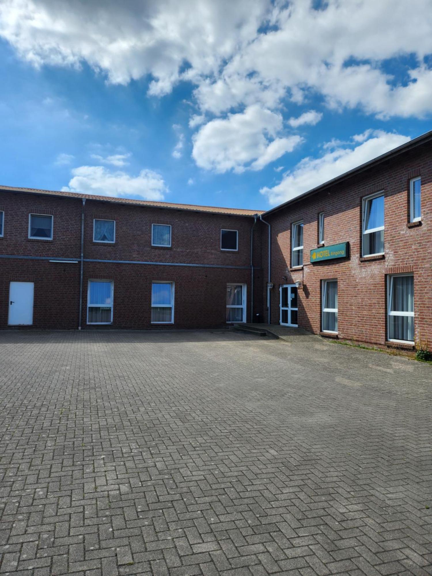 Hotel Hoyers In Pinneberg Prisdorf Экстерьер фото